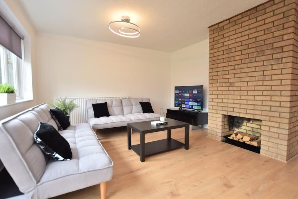 Luxury Central Oxford Detached Home Екстер'єр фото